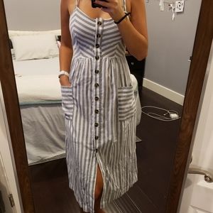 Striped w Buttons Midlength Dress